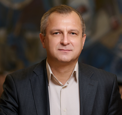 Тріщ Роман