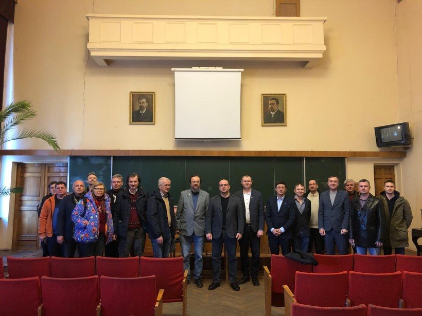 img_7d582bad28c98e622c075b305f5fc2a7